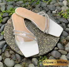 Load image into Gallery viewer, Gwen flats by SYL
