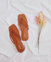 Load image into Gallery viewer, YANA 1-inch heels by SYL
