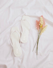 Load image into Gallery viewer, YANA 1-inch heels by SYL
