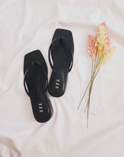 Load image into Gallery viewer, YANA 1-inch heels by SYL
