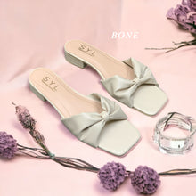 Load image into Gallery viewer, Gail 1-inch heels by SYL
