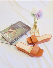 Load image into Gallery viewer, NICA platform wedge by SYL
