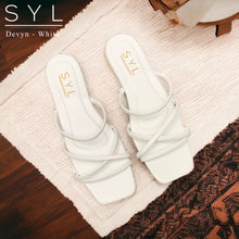 Load image into Gallery viewer, Devyn flats by SYL
