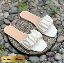 Load image into Gallery viewer, Sasha flats by SYL
