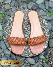 Load image into Gallery viewer, VINIA flats by SYL
